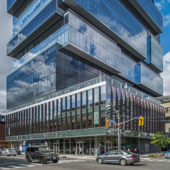 351 King – Retail Slide Image # 0